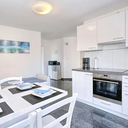Appartement Irena *